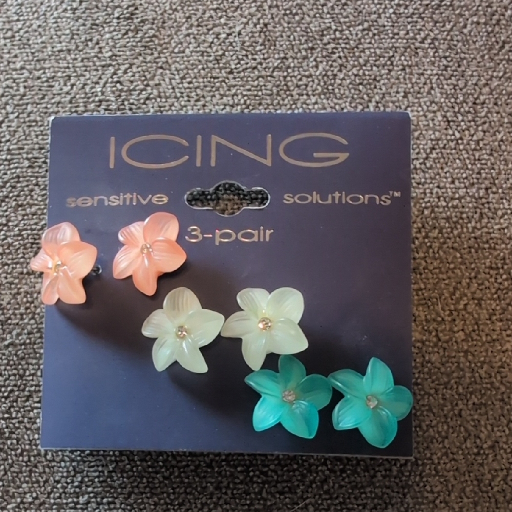 Icing Floral Earrings Set - Multicolor